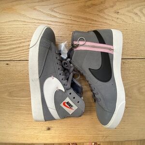 Nike W Blazer Mid Rebel - Cool Grey/Summit White